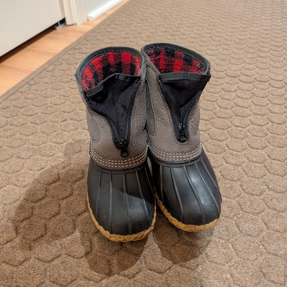 L.L.Bean Boot, Zippered, Gray Black Red Women's 9
